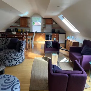 Apartment Self Contained Coach House In Leafy South The Location Is Not Accurate, Belfast